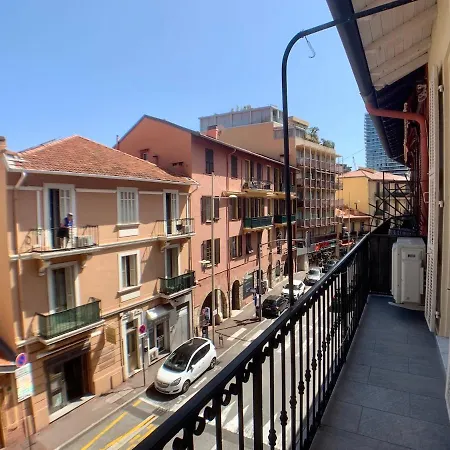 Larvotto Monaco 로퀴에브륀캡마르탱